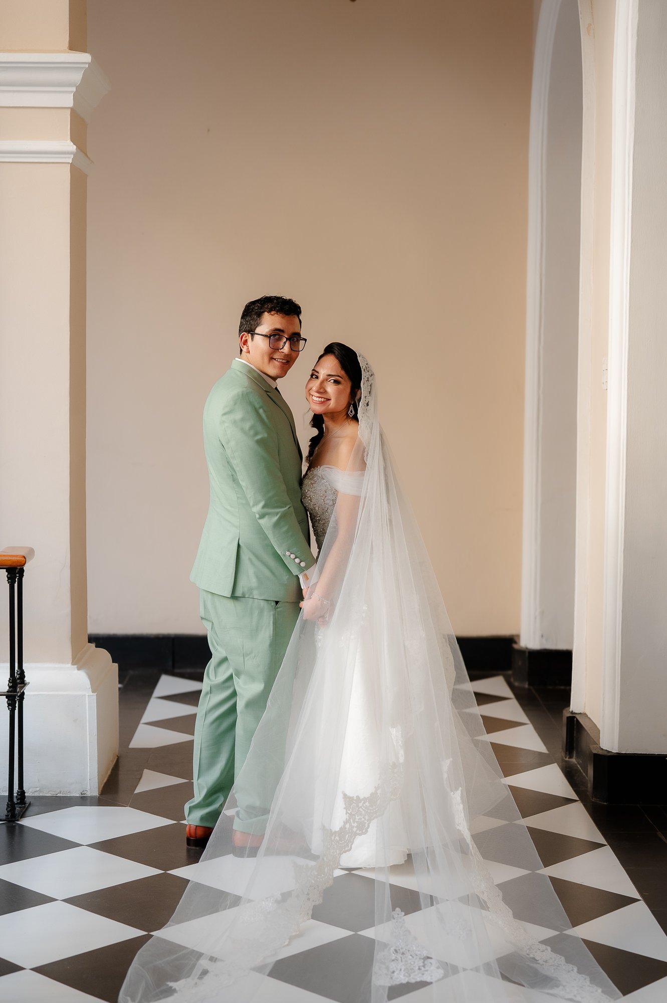 Gina & Romario — 